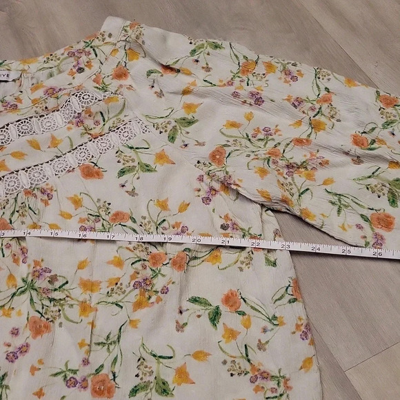 🛍Rose + Olive Floral Cinched Sleeve White Womens‎ Blouse Size 1X - Picture 6 of 8